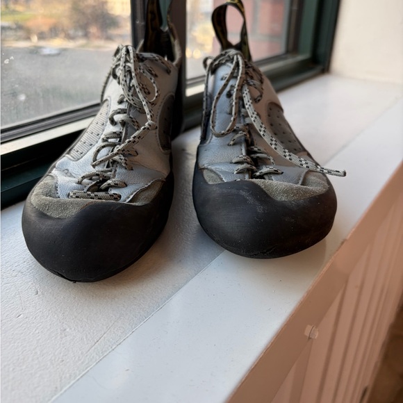 La Sportiva Nago women’s climbing shoes size 38.5, fits 8.5 - Picture 4 of 8